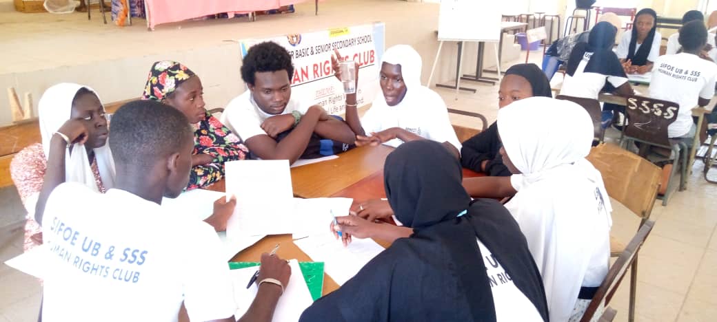 SeydiGassama's tweet photo. #Gambia : Human Rights Education at Sifoe Senior Secondary School, Saturday 27 March 2021. Human Rights Friendly Schools #MoBSE #AmnestyInternational @FatouJagneS @BeaVaugrante @aliounetine16 @AmnestySenegal @AmnestyWARO @AgnesCallamard @BarrowPresident @DembaJawo @ebrima_sillah https://t.co/uGyvYz6SC5
