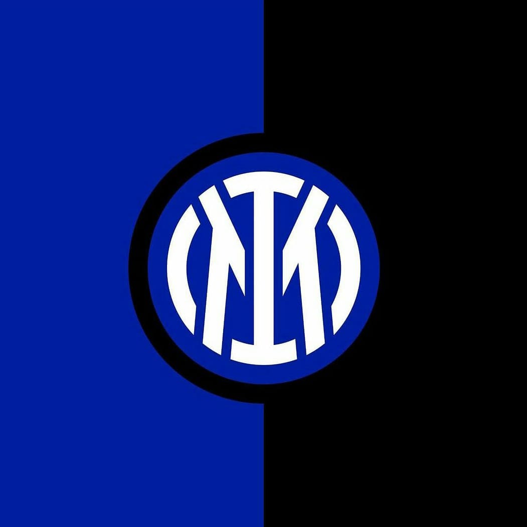 PeterJuve1897's tweet photo. I sta per Inter la M sta per merda ??? #InterMilan #interlogo #inter https://t.co/c8jWSF1t1k