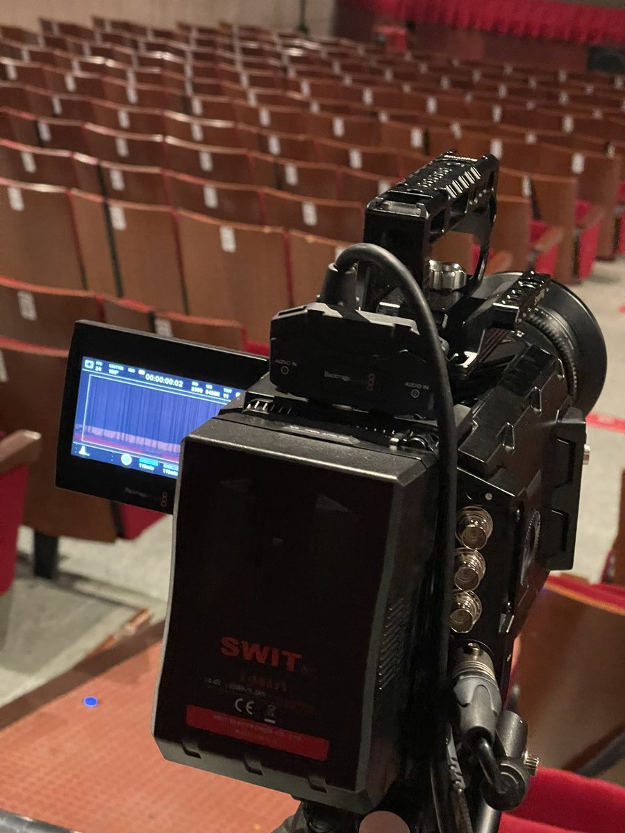ismaelchaka's tweet photo. El otro día grabé el espectáculo #Batalyaws en el Teatro López de Ayala de Badajoz con la Escuela de Flamenco Pilar Andújar, pronto los resultados 😏😏 https://t.co/yPDH1hGzsj