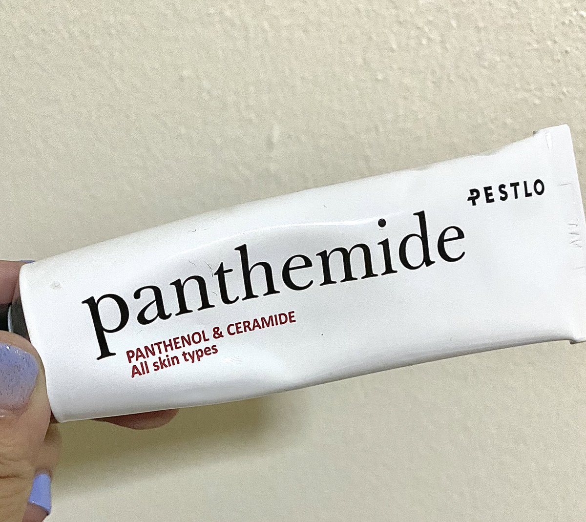 ใครหน้าเป็นรอยสิวรอยดำรอยแดงแนะนำตัวนี้เลย ใช้แล้วรอยสิวจางลงจริงแถมหน้านุ่มมากกก กลายเป็นคนชอบจับหน้าตัวเองไปเลย55555555