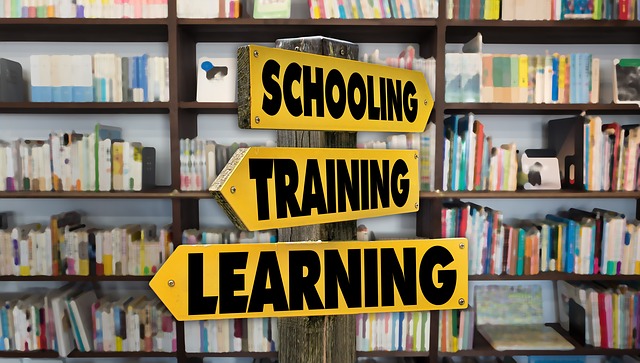 zbiwthkoeln's tweet photo. Reminder: Bis 31. März können #ÖffentlicheBibliotheken in #NRW geförderte Inhouse- und Regionalschulungen für das 2. Halbjahr 2021 @oebib_NRW beantragen - #Weiterbildung ganzer Bibliotheksteams im #Onlineformat #passgenau #ortsunabhängig #krisensicher https://t.co/5SwIEvyd6K https://t.co/adtbkc8rNB