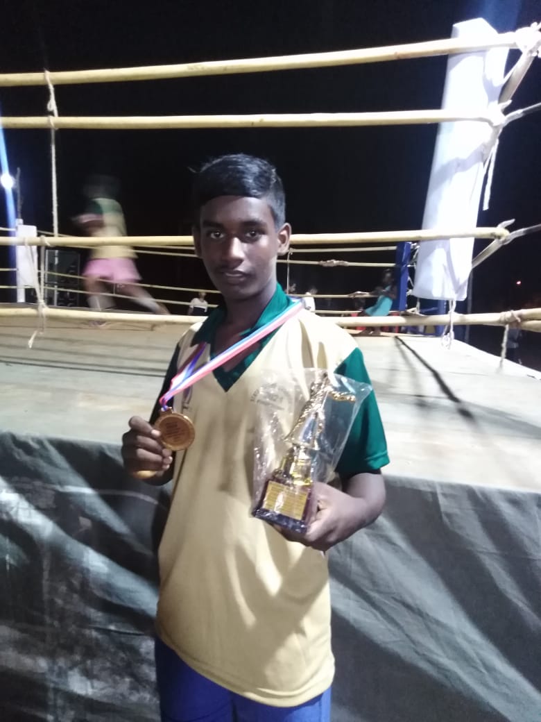 alphaehs's tweet photo. #National Boxing #win #Gold Medal #Student Name : Vishvanth #Class 10 #Alpha English Higher Secondary School #Muthialpet #puducherry https://t.co/saBuGCLhdM