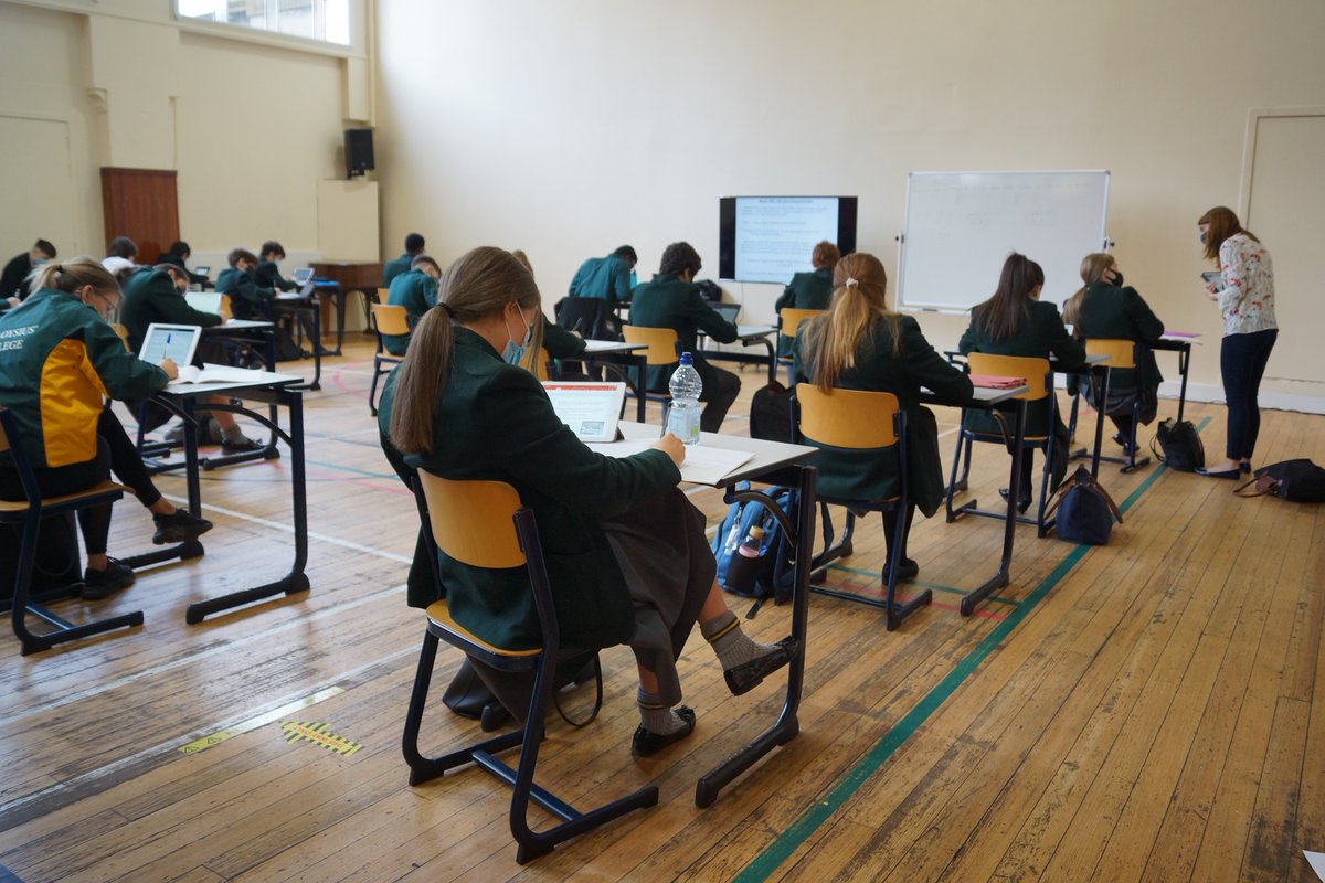 StAlsGlasgow's tweet photo. In line with government guidelines, all of our Senior School classrooms have 2m desk distancing and require the wearing of face masks by pupils and staff.
๐ธ: Our Senior School pupils hard at work! โ๏ธ
#StAlsSenior #TheStartofSomethingGreat https://t.co/W4nyrpfcTj