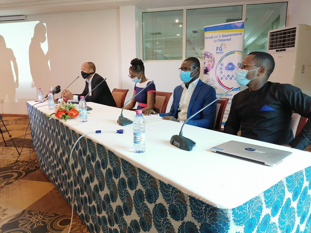 Lancement d'une plate-forme de déconstruction des fake News au #Bénin. Il s'agit d'une plate-forme mise place par plusieurs organisations de l'écosystème de l'intérêt avec à leur tête la <a href="/BeninFgi/">FGI Bénin</a> <a href="/Agri_Youth/">AgriYouth</a> <a href="/ACFEG1/">AC-FEG</a> <a href="/AtmanBOUBA/">Atman BOUBA</a> <a href="/Citoyen229/">Citoyen 229</a> <a href="/isocbenin/">Internet Society Chapitre du Bénin</a>
#AntiFakeNewsbj