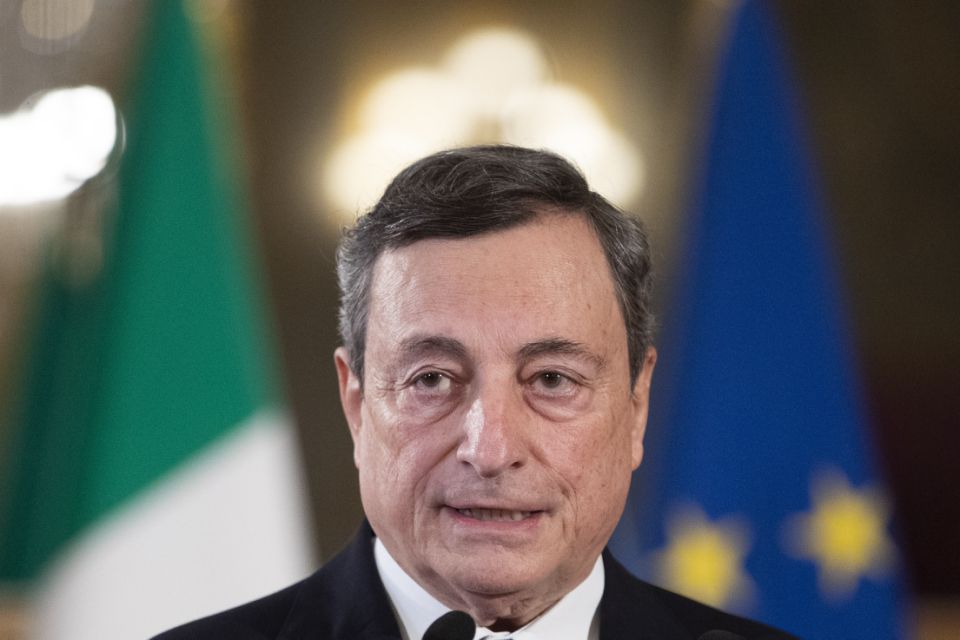 LdBorghetti's tweet photo. Somiglianze, Vol. 44 - Mario Draghi / Julen Guerrero https://t.co/PNaBtoWLpV