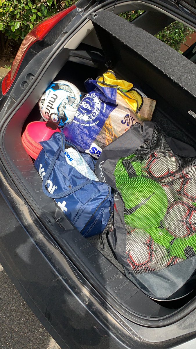 _songbird77's tweet photo. When you, you know..... back of the car lost to football kit again! #omgfl @LauntonLadiesFC @FootballGrf #thesegirlscan #wildcats #grassrootsfootball #footballsback https://t.co/spnHtOuDs3