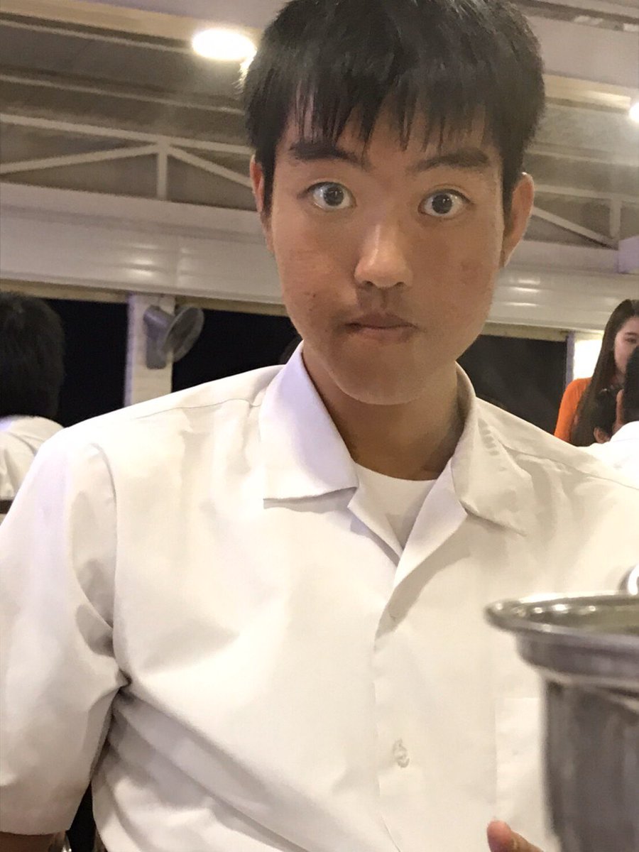 熊本大学体育会ソフトテニス部 池田潤哉 理学部 ポジション 川添と対等 高校 大分上野丘高校 彼女のアイプチを引き剥がして遊んでそうなサイコパス感が否めない彼ですが 大分に3日に1回は帰るほどの家族好き 熊本でも アリやセミ 人形さんなどを家族