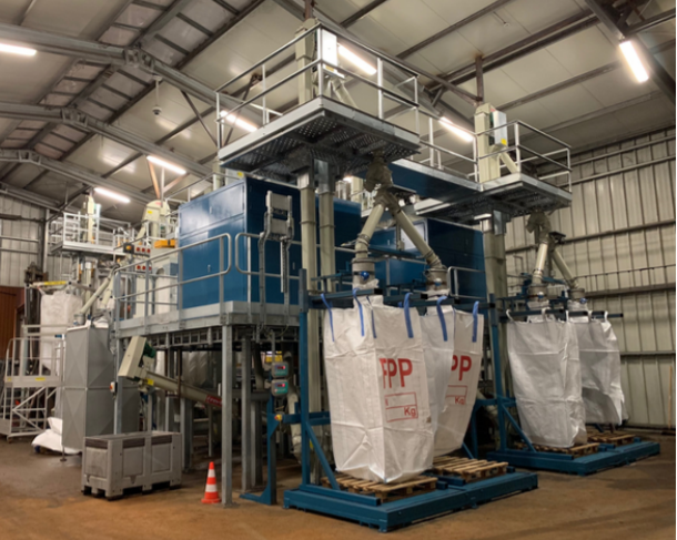 LPlasplus's tweet photo. Check your inbox📩our #newsletter is📢out ♻️Triboelectrostatic installation results👨‍💻Sensor-based sorting orientation testing🎛️REDWAVE XRF - Equipment supplier #sorting unit! Many other topics👉🏻 https://t.co/kYb24ouykO 

#plastics #recycling #CircularEconomy #wastemanagement https://t.co/jCAhKl8SPS