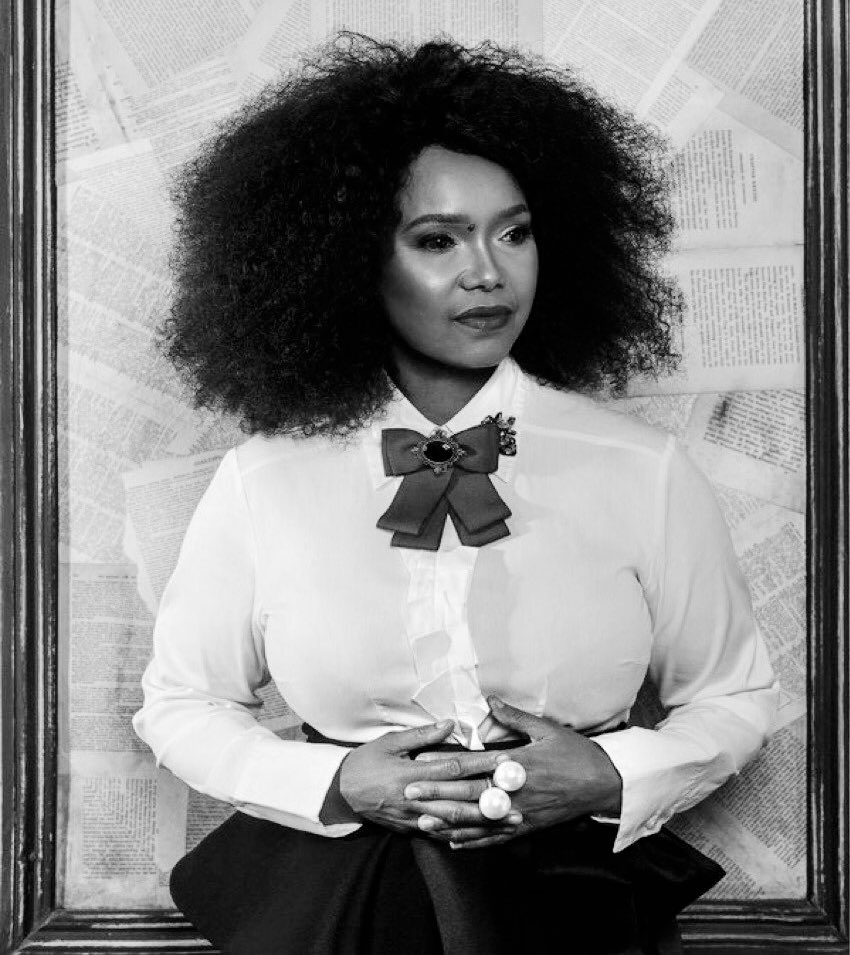 HulisaniRavele's tweet photo. There will be tears shed in so many homes this evening and for so many different reasons. We are bidding farewell to a broadcaster with Purpose, Power and Impact. What a moment. #NoxoloGrootboom 🥺❤️ https://t.co/Kpb4NM8mLH