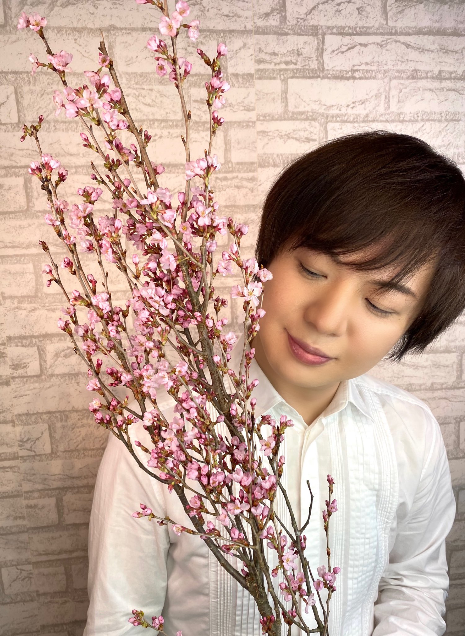 竹島宏スタッフ 公式 彼岸桜 花言葉は 心の平安 0以上の品種がある桜 全種見てみたいですよね 今日も１日お疲れ様でした ひろネット 花言葉 花便り 花 彼岸桜 桜 花を贈ろう 花のある暮らし 花のある生活 感謝 絆 花の癒し 花の
