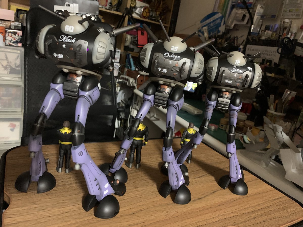 fmk317's tweet photo. 【再ポスト】久しぶりのネタ作品、無事に完成しました✨
その名も『リガードム』❗️
ガイア、オルテガ、マッシュの三体も揃っているので、ドム感が半端ない🤣
#バンダイ
#bandai
#マクロス
#macross
#ガンダム
#gundam
#リガード
#regult
#ドム
#dom
#黒い三連星
#BlackTertiaryStar
#ネタプラモデル https://t.co/dwVeCEwaMu