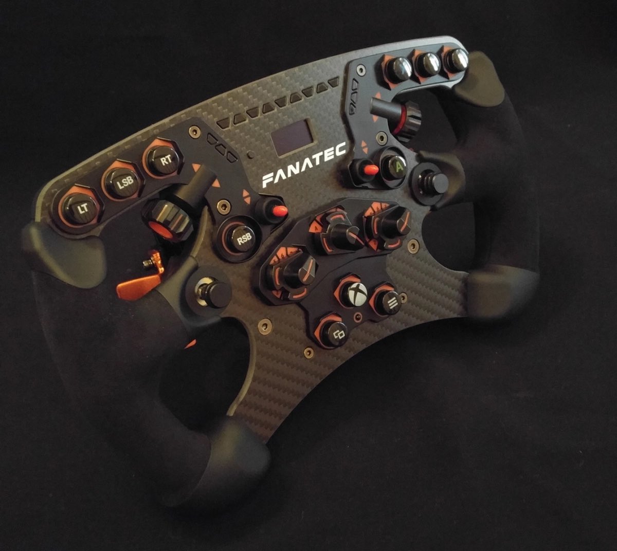 XRT_CHRiST94's tweet photo. J’en peux plus d’attendre !!!!
Je prie pour que Castex nous reconfine pas sévère. Si non rien à foutre il va me couter 135 euros de plus si il faut. Mais je suis excité comme un gamin ! #thrusmaster #tx => #fanatec #cslelite v1.1 #formulav2 https://t.co/PiM8LXakph