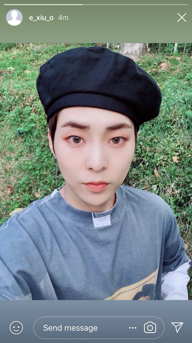 xiumin_s2's tweet photo. ㅋㅋㅋ ㅋㅋㅋ ㅋㅋ 처음이자 마지막 인서타스토리로남을... (프사버튼 잘못누르심) https://t.co/ai9tOly2ka