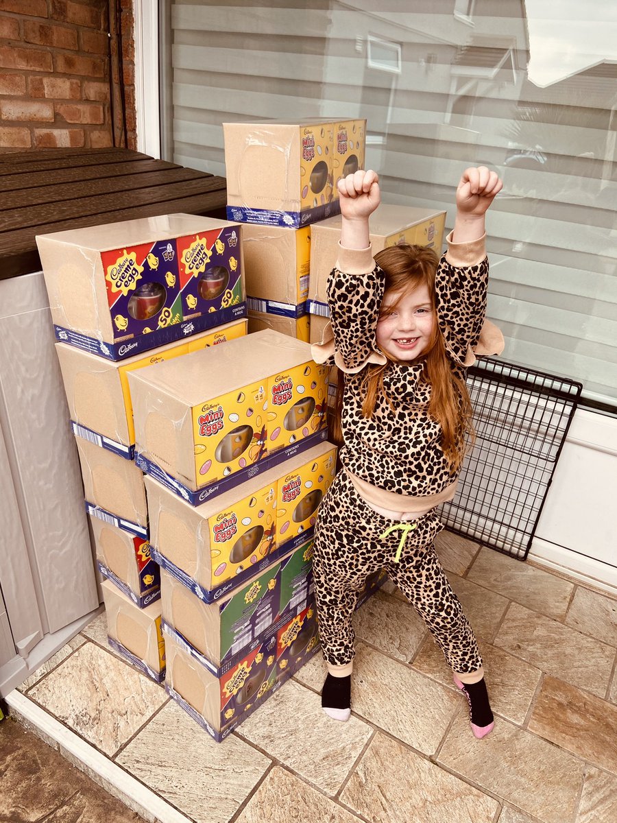 crankyhandbag78's tweet photo. A massive donation from Kirby Family @NeedleSmart of 80 eggs for @BigHelpProject @LivHomelessFC #allkidsdeserveeastereggs Thank you so much! 😍😘 Also for over 30 eggs from local Maghull people #community connected by @CafeGordon @crankyhandbag78 xx 😘 @Tesco https://t.co/tNdH8LnB9I