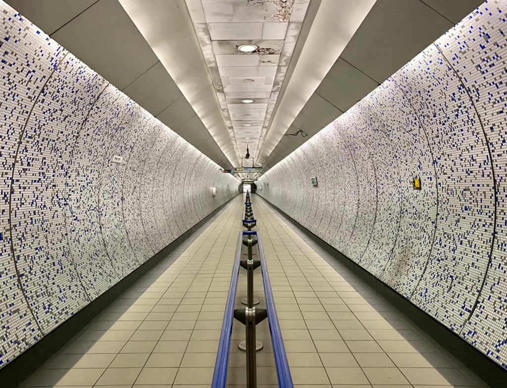 MrTimDunn's tweet photo. And a few more #EmptyUnderground during #SecretsOfTheLondonUnderground https://t.co/6W9hyXgyKd