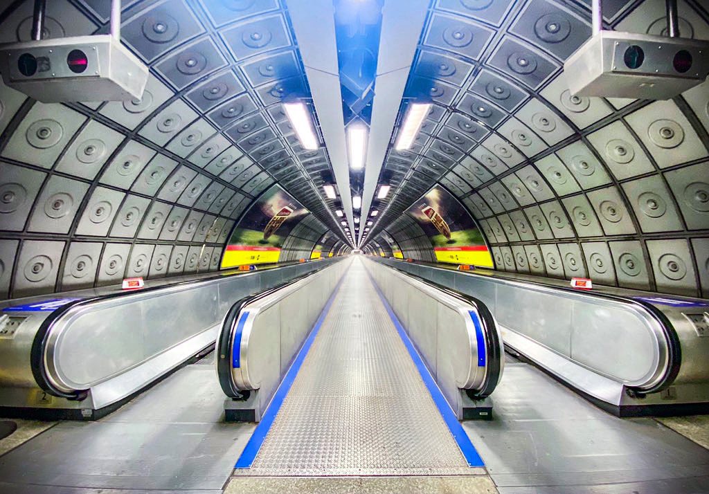MrTimDunn's tweet photo. And a few more #EmptyUnderground during #SecretsOfTheLondonUnderground https://t.co/6W9hyXgyKd