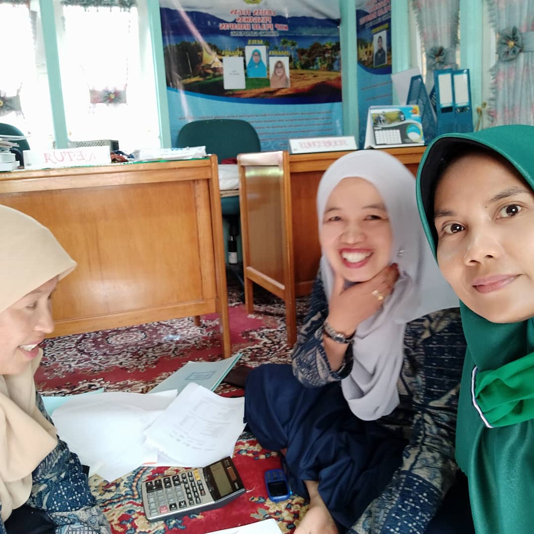 EvaRoza9's tweet photo. Late post
Kegiatan tgl 05 Maret 2021
Pendampingan dalam penyusunan laporan keuangan koperasi pulau harapan Kec. Tanjung Raya
@PENYULUH_COOP
@KemenkopUKM
#penyuluhkoperasi
#ppklkemenkopukmri
#ppklindonesia
#ppklsumaterabarat
#ppklkabupatenagam
#KoperasiKeren https://t.co/vA1jeBcrXO