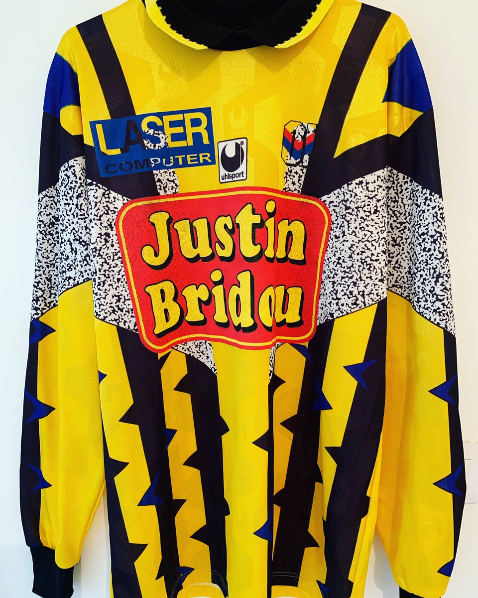 LOPEZFrdric7's tweet photo. Et de 5 !!!!!
Ce maillot à presque 30 ans !!
Très heureux de compter une collection parmi La collection !!!
Les maillots origino porté pr PASCAL OLMETA 🤩
Toute mon enfance Ouha Olmeta Ouha Olmeta !!
Saison 1993-97
#1OLMETA
@OlmetaPascal @OL_HISTOIRE @barthruzza @OL @JM_Aulas https://t.co/a8HwkGCnni