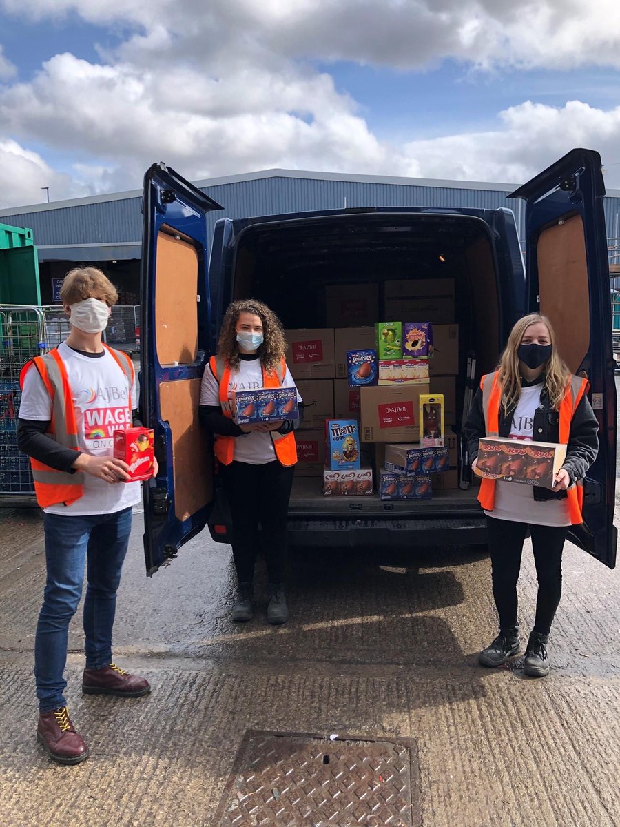 AJ Bell Easter Eats

We’re aiming to deliver 5,000 hampers by Friday. 

Brilliant to be able to support schools in Salford and Trafford in these tough times, what a difference this is making. 

<a href="/AJBell/">AJ Bell</a> X @FareShareGtrM