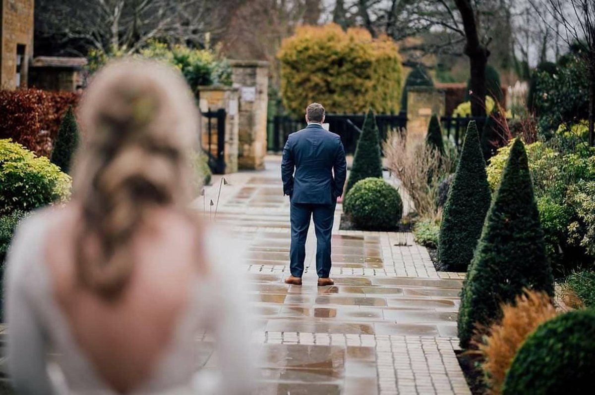 LygonCotswolds's tweet photo. The look of love 😍

📸 IG: @dearestlovephotography 

#thelygonarms #wedding #weddinginspiration https://t.co/drOwdJhOer