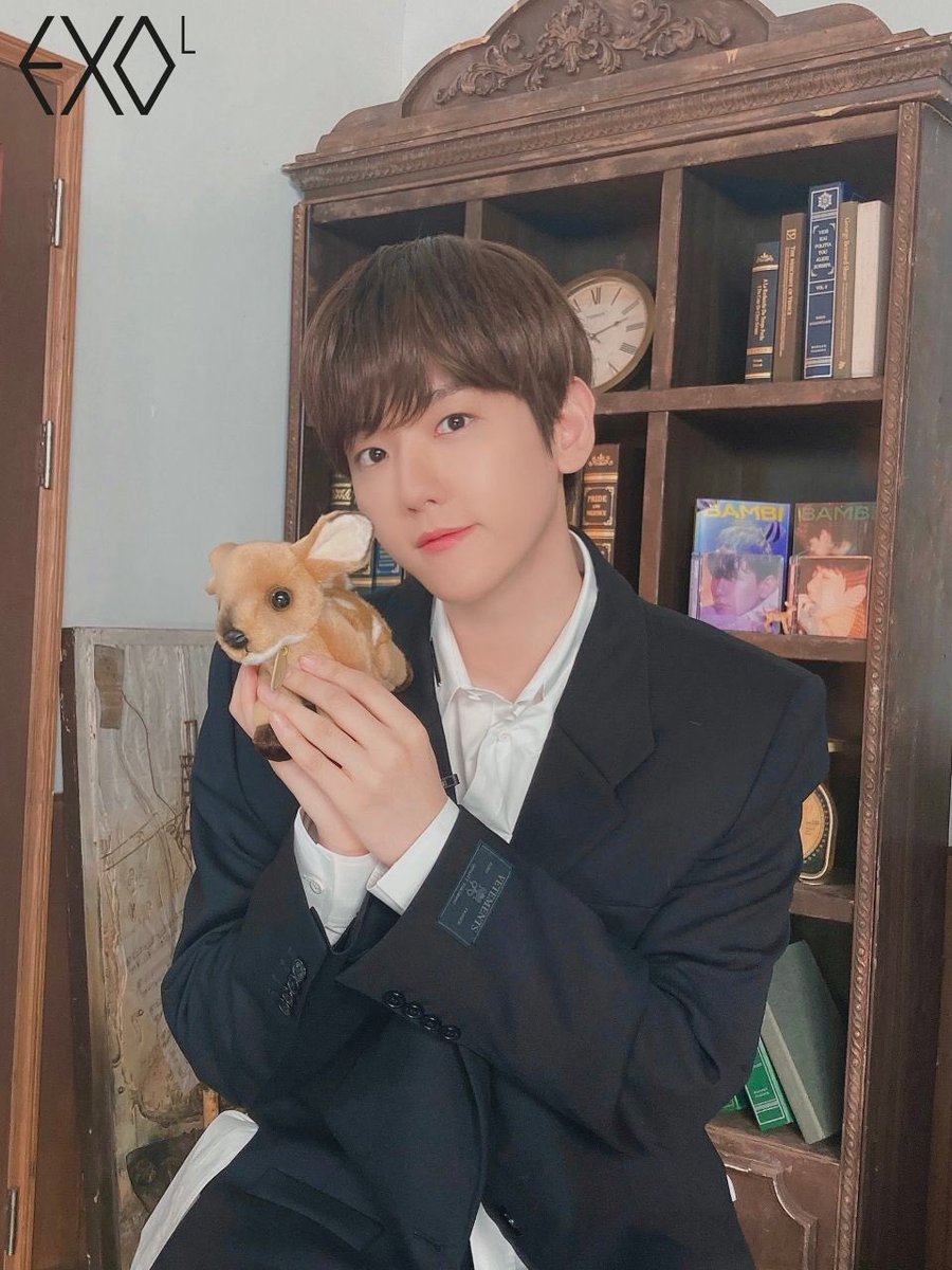 quinsehun's tweet photo. 210330 Lysn Update with #BAEKHYUN https://t.co/7Q8Y9cvEaY