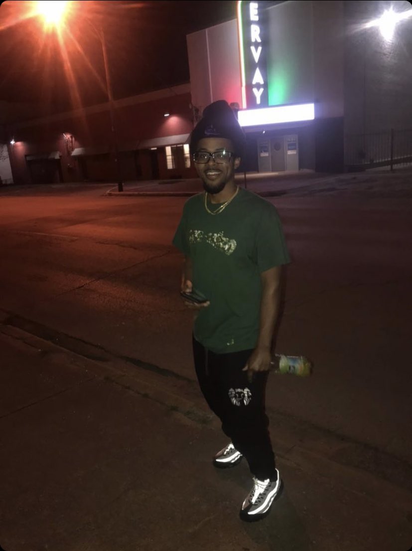 YoungDV_MLK's tweet photo. “...and we gettin Love down in Texa$”

Born Widdit out now! 
https://t.co/dLkIggdorG

#YoungDv #BornWiddit #BPC https://t.co/XsuILD2EsX