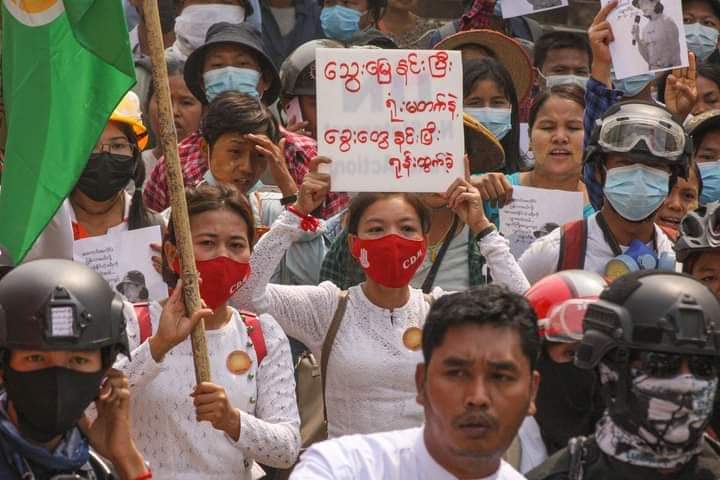 EmilyPhyu7's tweet photo. Today #Monywar General Strike.
We will never give up ��️

#forceavote 
#MilkTeaAlliance 
#WhatsHappeningInMyanmar https://t.co/p1I72PGjus