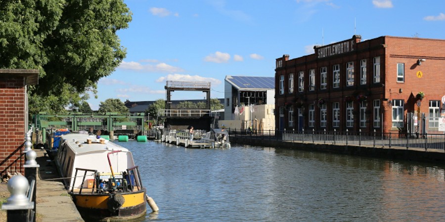 CRTBoating's tweet photo. Worried you might be a bit rusty on how things work when you finally get #BackToBoating after lockdown? Why not refresh your memory by watching our Boaters' Handbook video online? It'll be 25 minutes of your time well spent. https://t.co/ZlRm34Dg4s #BoatingKnowHow https://t.co/FkPpsyBStB