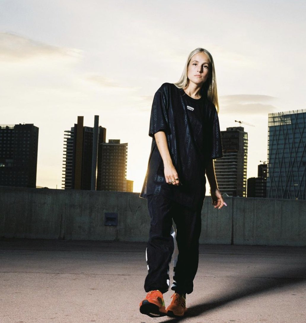 ㅤㅤㅤ𝕀ℕ𝕊𝕋𝔸𝔾ℝ𝔸𝕄 ℙ𝕆𝕊𝕋 ↷
ㅤㅤㅤㅤㅤㅤㅤ𓇡𑁍 @𝒌𝒍𝒆𝒊𝒏𝒎𝒐𝒓𝒂𝒕𝒕
ㅤㅤㅤㅤㅤㅤㅤ𓇡𑁍 ʟᴏɴᴅᴏɴ, ᴜᴋ.
ㅤㅤ   𓇡
ㅤㅤㅤ━━━━━━━━━━━