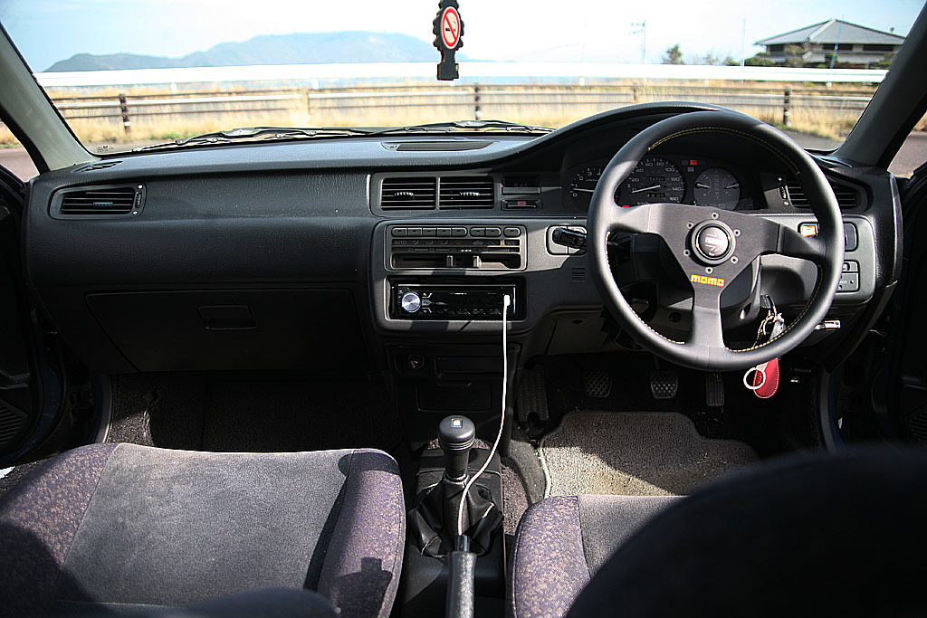 trade3072's tweet photo. #シビック クーペ #ヤフオク 出品中です🚙💨インテグラ（タイプR）のエンジン、シビック（タイプR）のミッションに載せ替えています。ローダウンして見た目も申し分無し！外装、内装とも綺麗です✨

https://t.co/evUEMaiQSI

#自動車 #車 #中古車 #旧車 #車売却 #車好きと繋がりたい #シビッククーペ https://t.co/WQOB30MhB1