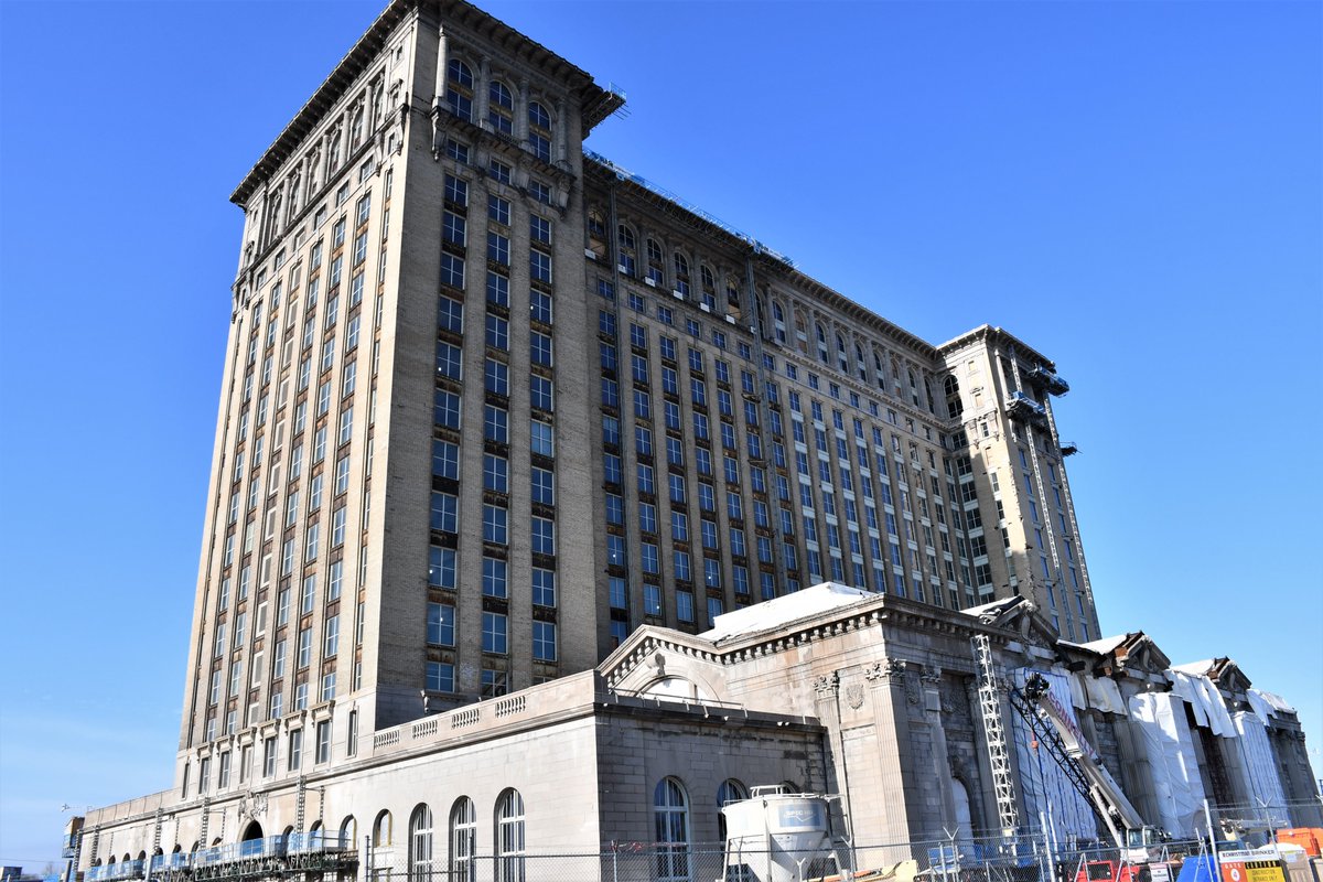 tomward68's tweet photo. The power of being organized on full display #masonrystrong. Amazing project and an incredible team that put it all together. What can BAC do for your company @mcaa ? Check out bonus field pics from Michigan Central Station! https://t.co/uFh9mbZuyi