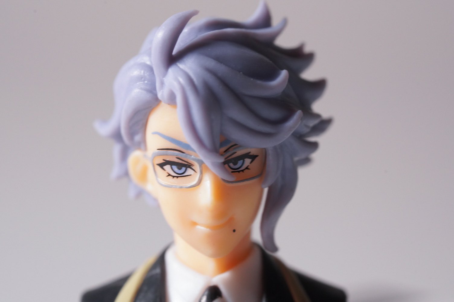 ヨッシー ツイステのチョコエッグここがいい アズールが胡散臭い ヴィル様が火サスの犯人 カリムがナイスガイ イデア先輩めっちゃ俯いてる T Co Ux2x9jnoim Twitter