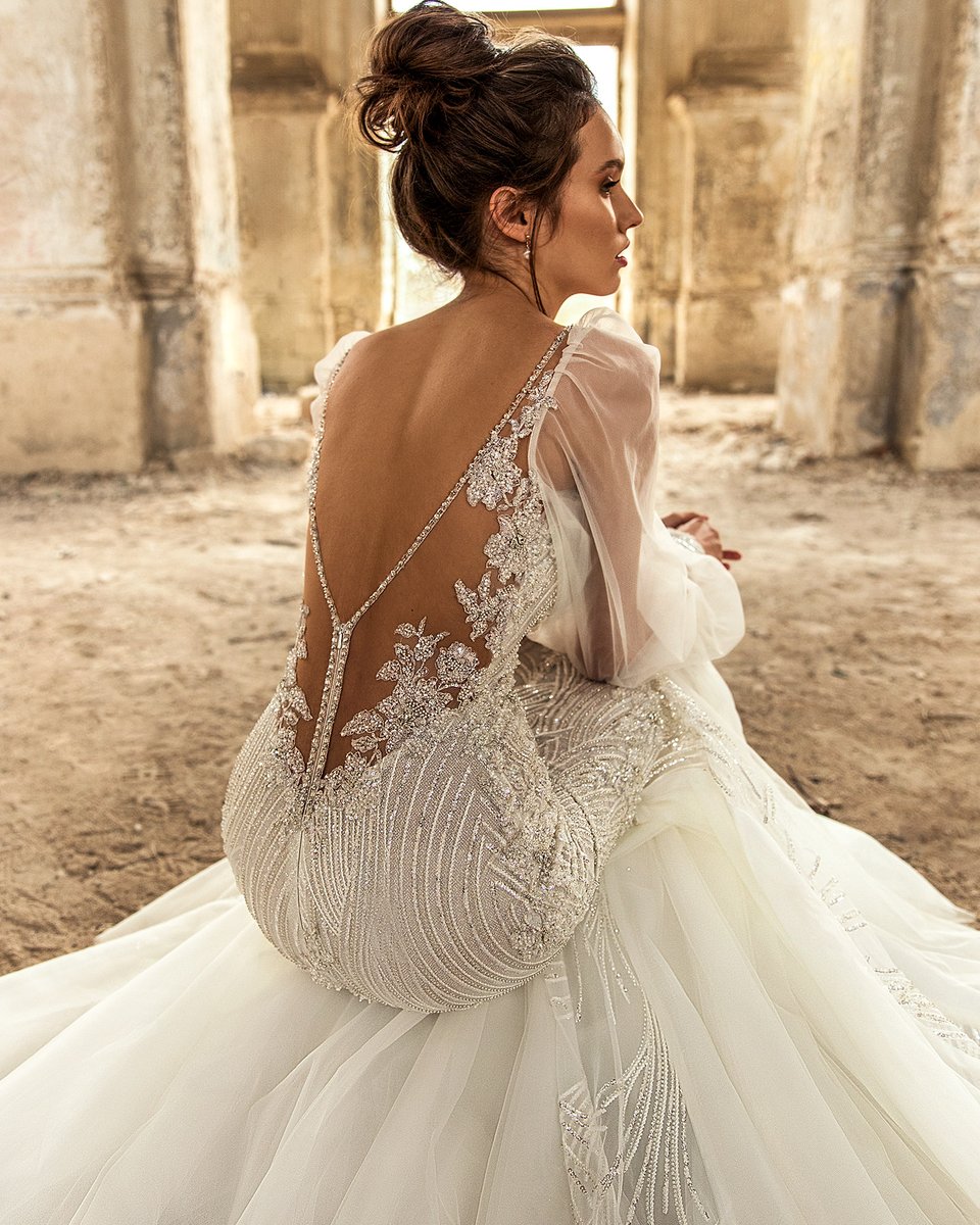 weddingi's tweet photo. GOLDEN HOUR... the stunning 2021 collection by #EvaLendel unveiled #ontheblog at https://t.co/M4TlVHBKSm 

#Ad #Wedding #WeddingDress #WeddingGown #Bridal #WeddingDresses https://t.co/yAnp5CAVUb