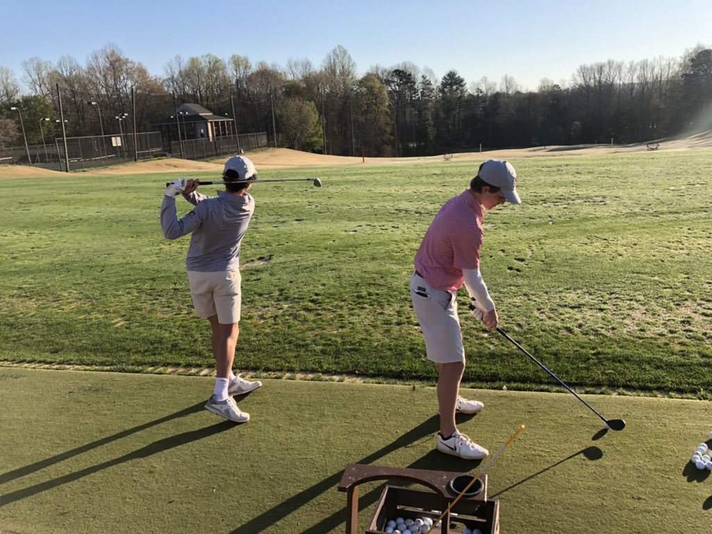 GHSRaiderGolf's tweet photo. Beautiful morning for golf! Ready to get going at the Greenville County Tournament at Green Valley! #GHSredraidergolf https://t.co/Y4lsfn1a61