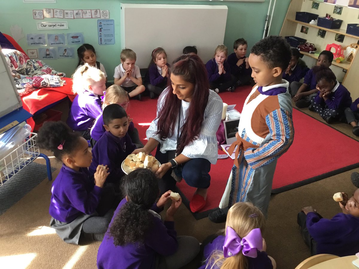 StMaryStBen's tweet photo. During Holy Time today the Reception children listened to The Last Supper story and then acted it out. They all shared Jesus’ body and blood. #HolyWeek #TheLastSupper #EasterPreparations 🍞🍷👣 https://t.co/sWu12DDxj4