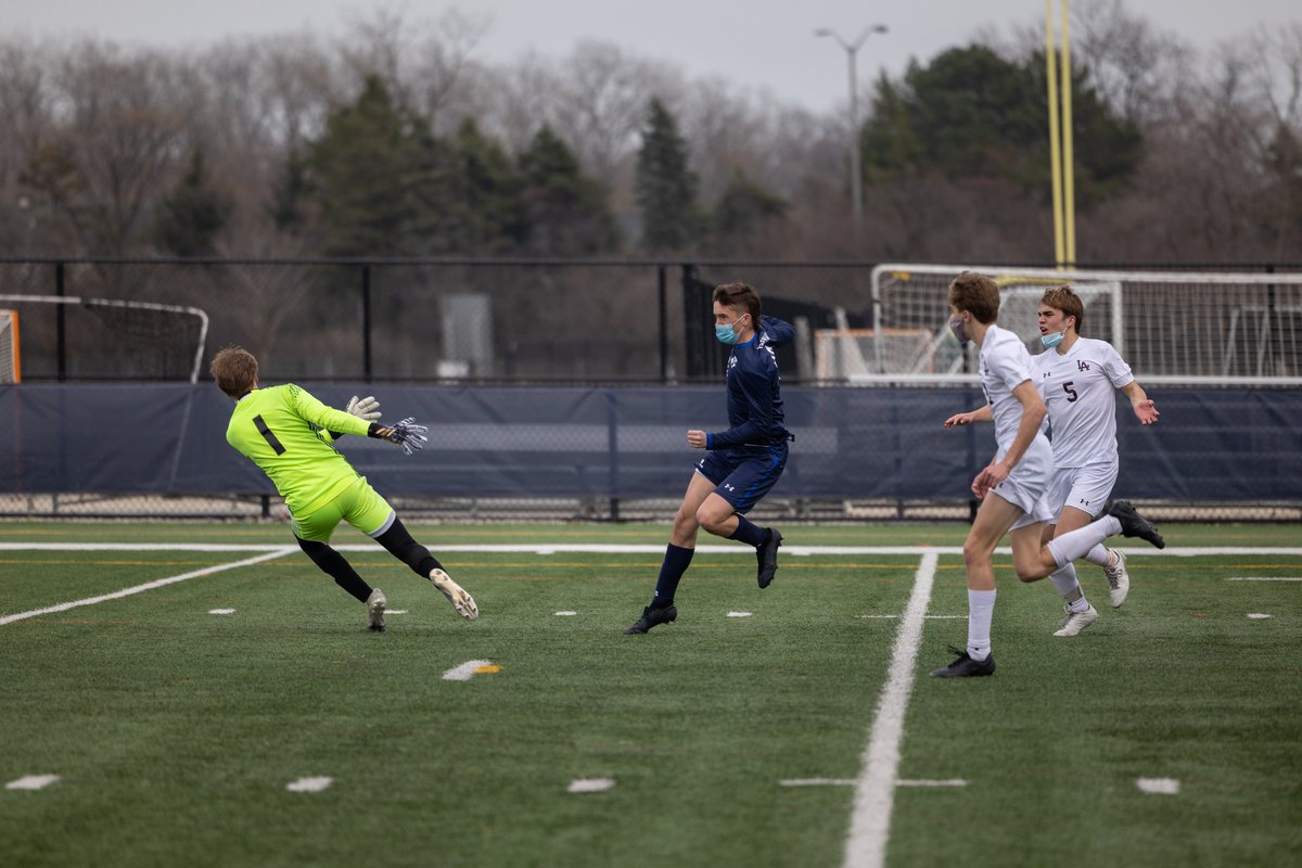 ntbs_official's tweet photo. Below are the Trevian #MOTM thru the last four games ⚽️👍

@Wfranzen11 vs. Deerfield
@dantemitchell14 vs. Prospect
@PeterKanellos vs. Maine East
@AidanCr83093804 vs. Loyola

#GoTrevs #COYT #EveryMomentMatters #NAILS

@NTBVS @AthleticsNTHS @NTStrength @NewTrier203 @ntboosterclub https://t.co/rmLC3TKKCx