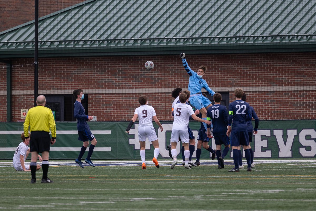 ntbs_official's tweet photo. Below are the Trevian #MOTM thru the last four games ⚽️👍

@Wfranzen11 vs. Deerfield
@dantemitchell14 vs. Prospect
@PeterKanellos vs. Maine East
@AidanCr83093804 vs. Loyola

#GoTrevs #COYT #EveryMomentMatters #NAILS

@NTBVS @AthleticsNTHS @NTStrength @NewTrier203 @ntboosterclub https://t.co/rmLC3TKKCx
