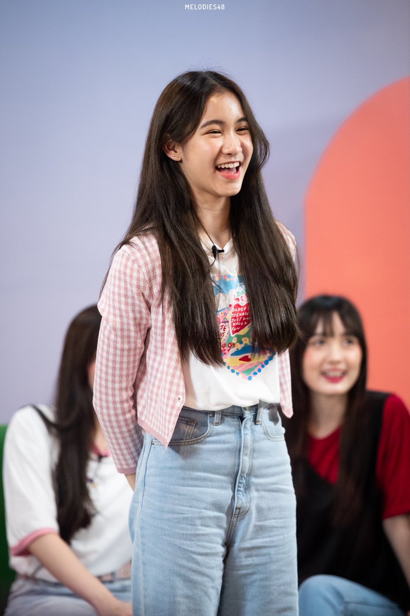 melodiesof48's tweet photo. หาทางออกไม่เจอเลย 😳
#PaeyahBNK48 #BNK48 https://t.co/tH2aONTOun