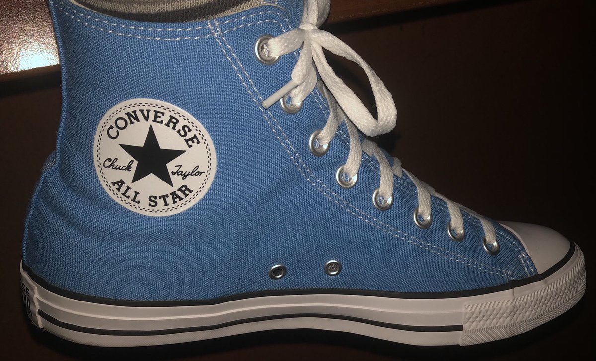 alex_nman's tweet photo. Das passt ganz gut dazu:
»Alex du bist eine Konstante meines Lebens… Kenne dich seit circa 2000!
Rennst immer noch mit Chucks,
Band T-Shirts und Hoodies rum!
Behalte das bitte bei…Sonst geht die Welt ⬇️ unter«
#MegaLachflash 🤣😂😅 https://t.co/SaQgqfEumZ