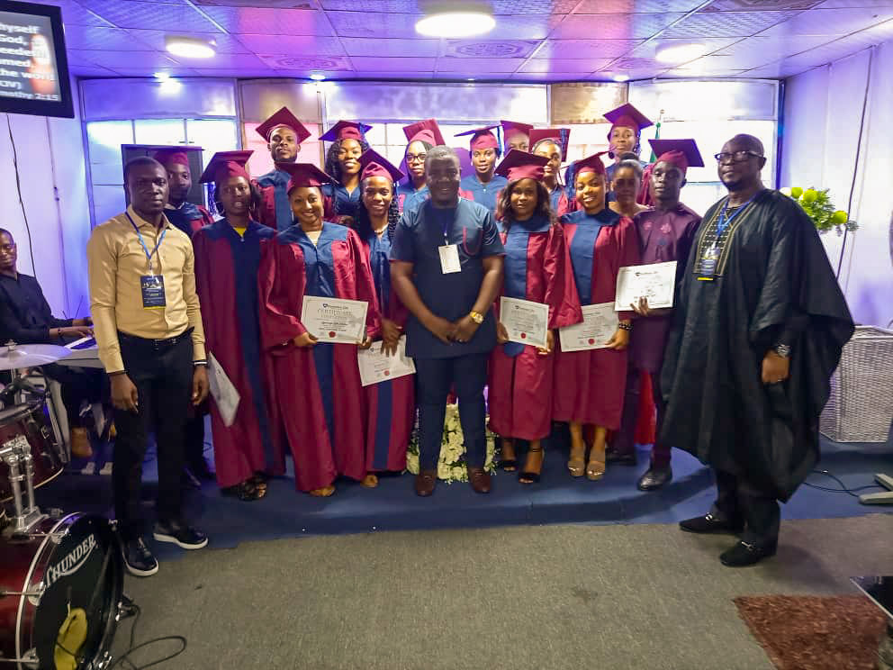 DCEgbeda's tweet photo. Sunday was service unusual and explosive as our Graduands joined the Alumni.
It all ended in a Mega praise.
#ExtraPraise
#DCAGraduation
#DCService
#CampMeeting2021 https://t.co/anFjey5cx2