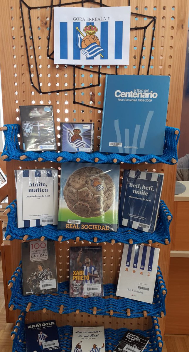amaruizfer's tweet photo. @DK_Liburutegiak  #Lugaritzliburutegian Beti Zuekin. 
#aupareal #Irabaziarte #RealSociedad
#koparenbila https://t.co/tH101Y8WZN