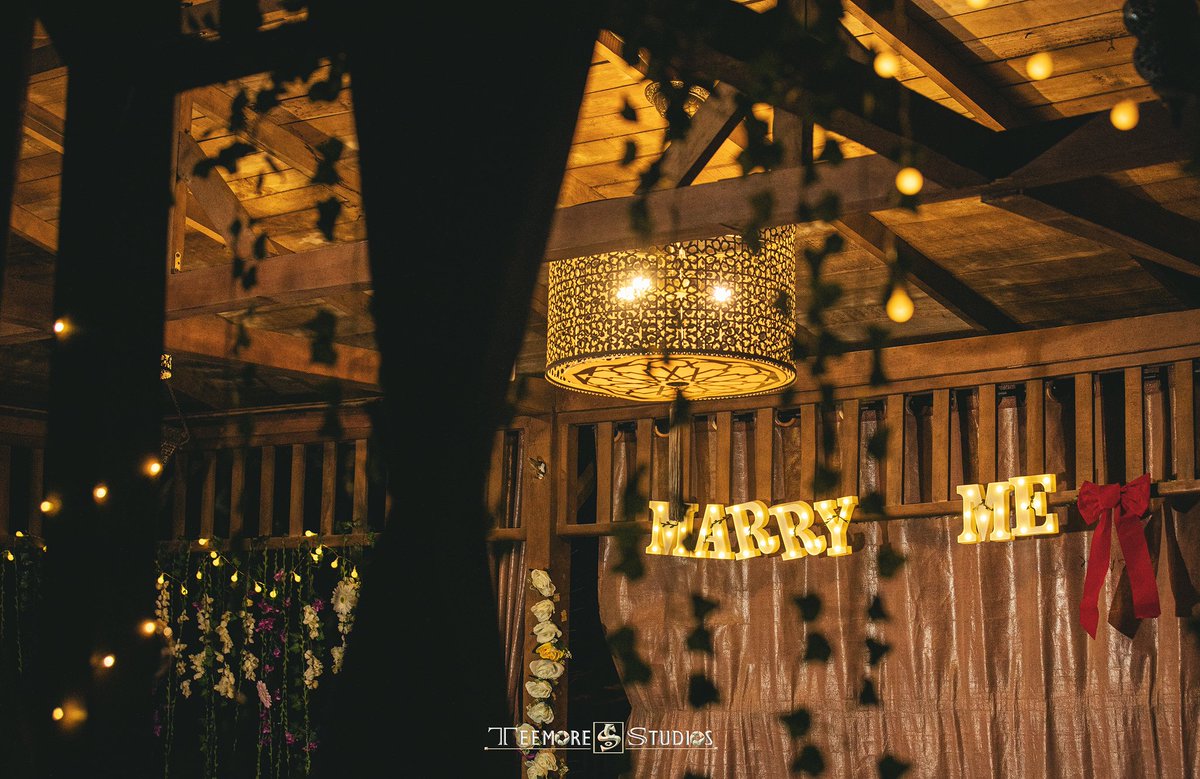 mj_creatives's tweet photo. 💍21.03.21💍

On this day, a beautiful couple had a night they will never forget.🎉
⠀
Stay glued for updates on our March proposal.😍 ⠀
⠀
#proposals #love #abujaproposalplanner #MJCreatives #proposaldecor #willyoumarryme #eventplanner #nighttimeproposal https://t.co/LGFymmUAXe