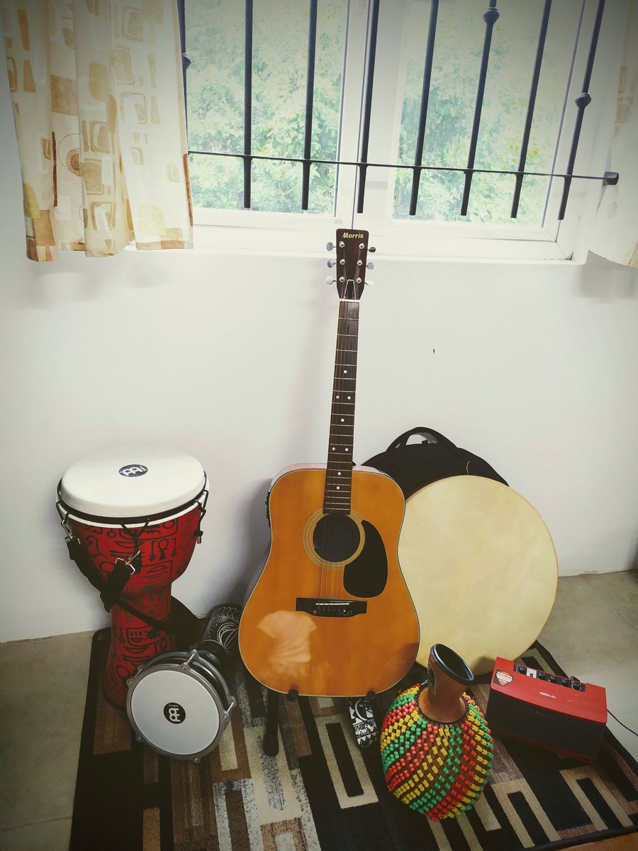 multicoremusic's tweet photo. Acoustic corner
#peaceful #lockdown #musicproduction #acoustic https://t.co/mbGkwSdzQI