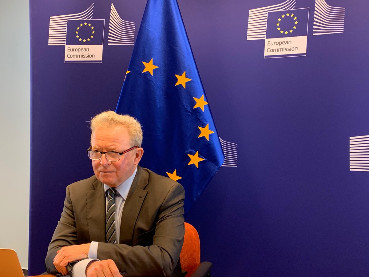 jwojc's tweet photo. Zachęcam do śledzenia transmisji na żywo, w trakcie której poruszymy kwestię wyzwań demograficznych na obszarach wiejskich w Polsce i Unii Europejskiej.
#demografia #wieś #rozwój #polskawieś #miasta https://t.co/4aNtyoLnNX