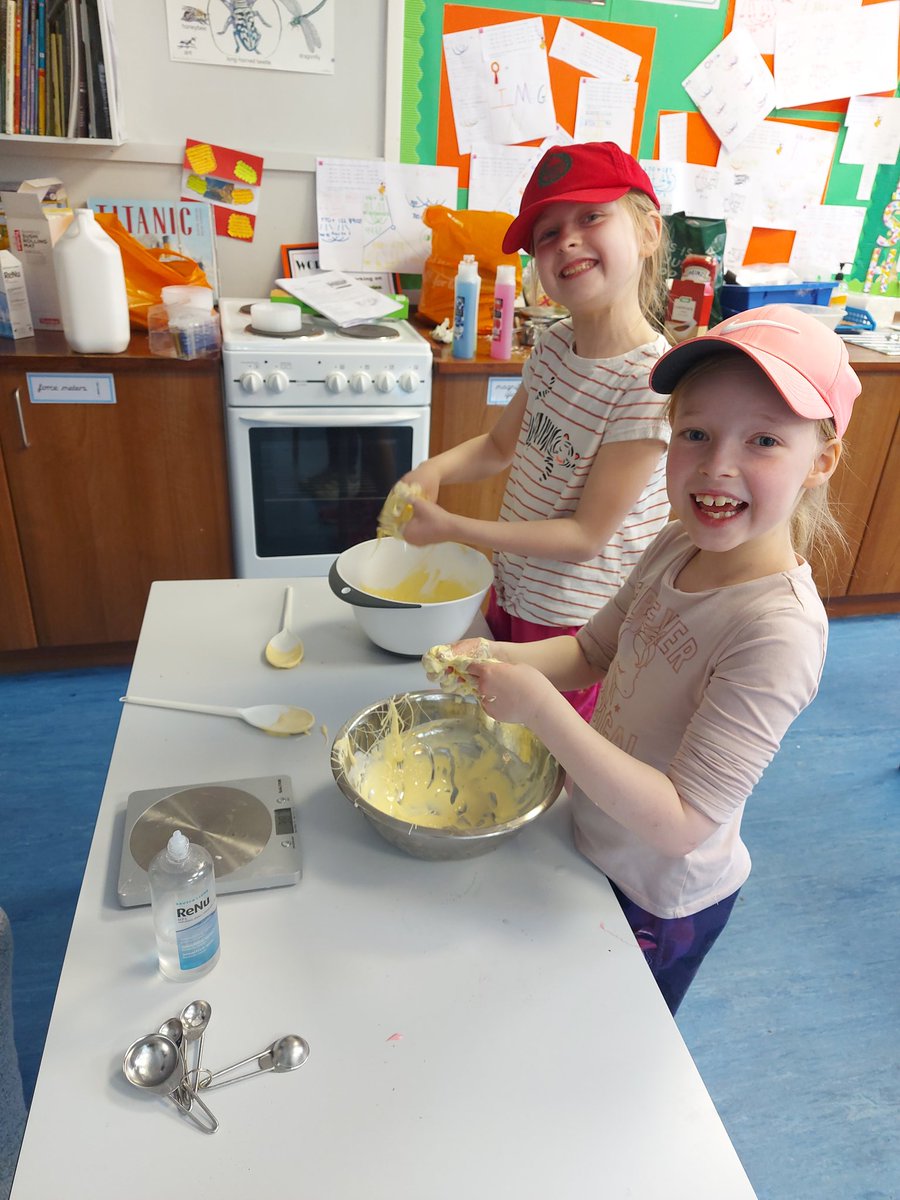 Rowan_Prep's tweet photo. Beautiful sunshine at our Hill site today. We loved making #sushi this morning and scented #slime this afternoon using shampoo! #thisgirlcan #rowanprep #eastercamp https://t.co/nScJv4dD06