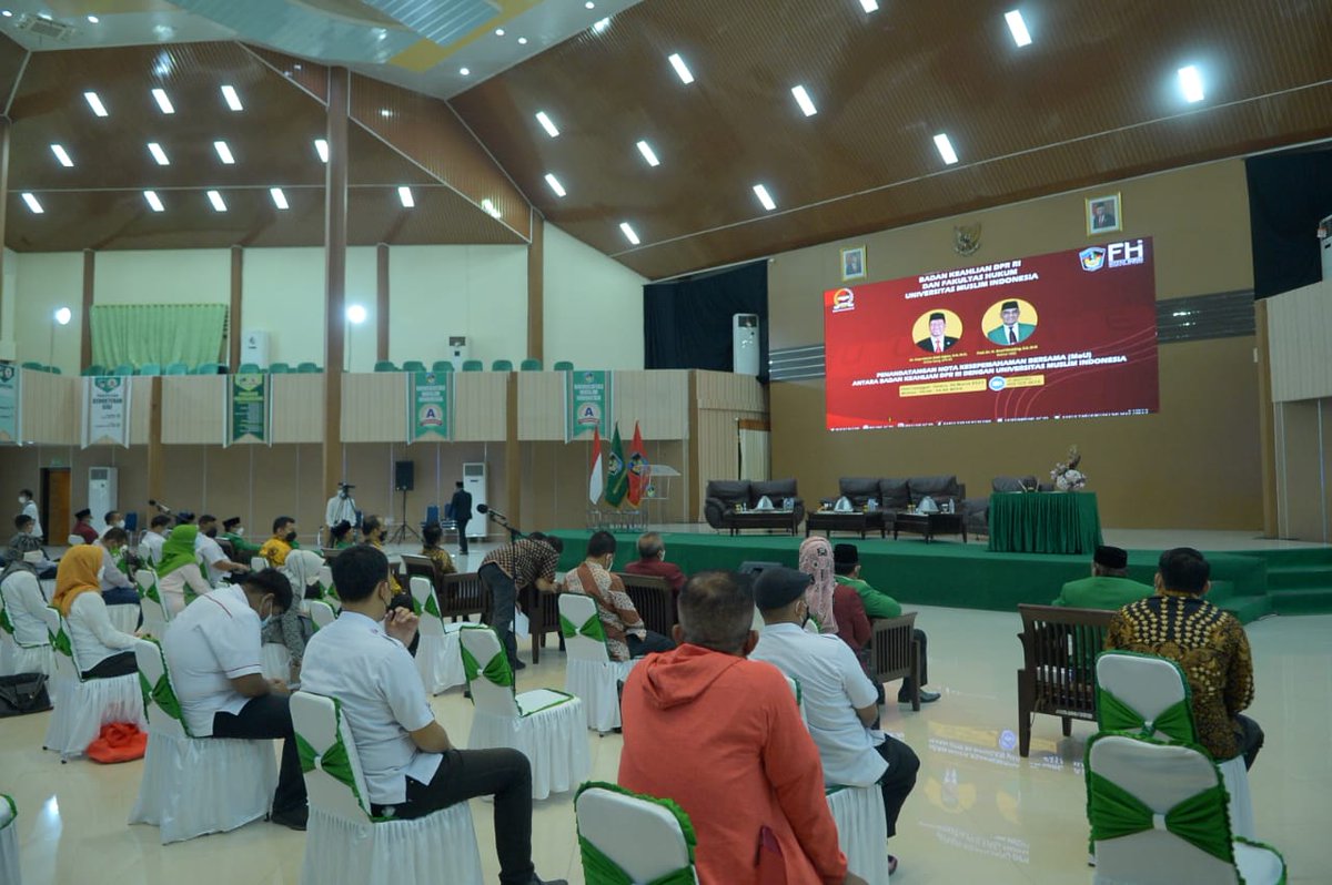 DPR_RI's tweet image. Badan Keahlian Setjen DPR RI bersama Fakultas Hukum Universitas Muslim Indonesia menyelenggarakan FGD dengan tema "Urgensi Perubahan UU No.19 Tahun 2016 tentang Perubahan atas UU No.11 Tahun 2008 tentang Informasi dan Transaksi Elektronik', Selasa, 30 Maret 2021 #SetjenDPR #BKDPR