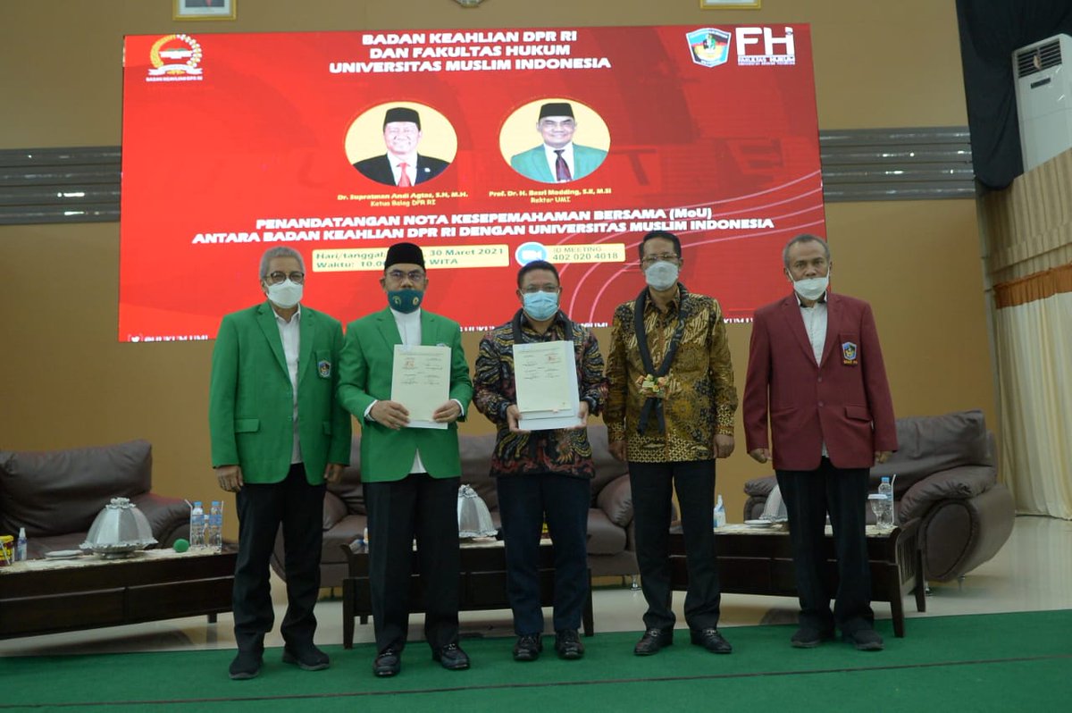 DPR_RI's tweet image. Badan Keahlian Setjen DPR RI bersama Fakultas Hukum Universitas Muslim Indonesia menyelenggarakan FGD dengan tema "Urgensi Perubahan UU No.19 Tahun 2016 tentang Perubahan atas UU No.11 Tahun 2008 tentang Informasi dan Transaksi Elektronik', Selasa, 30 Maret 2021 #SetjenDPR #BKDPR