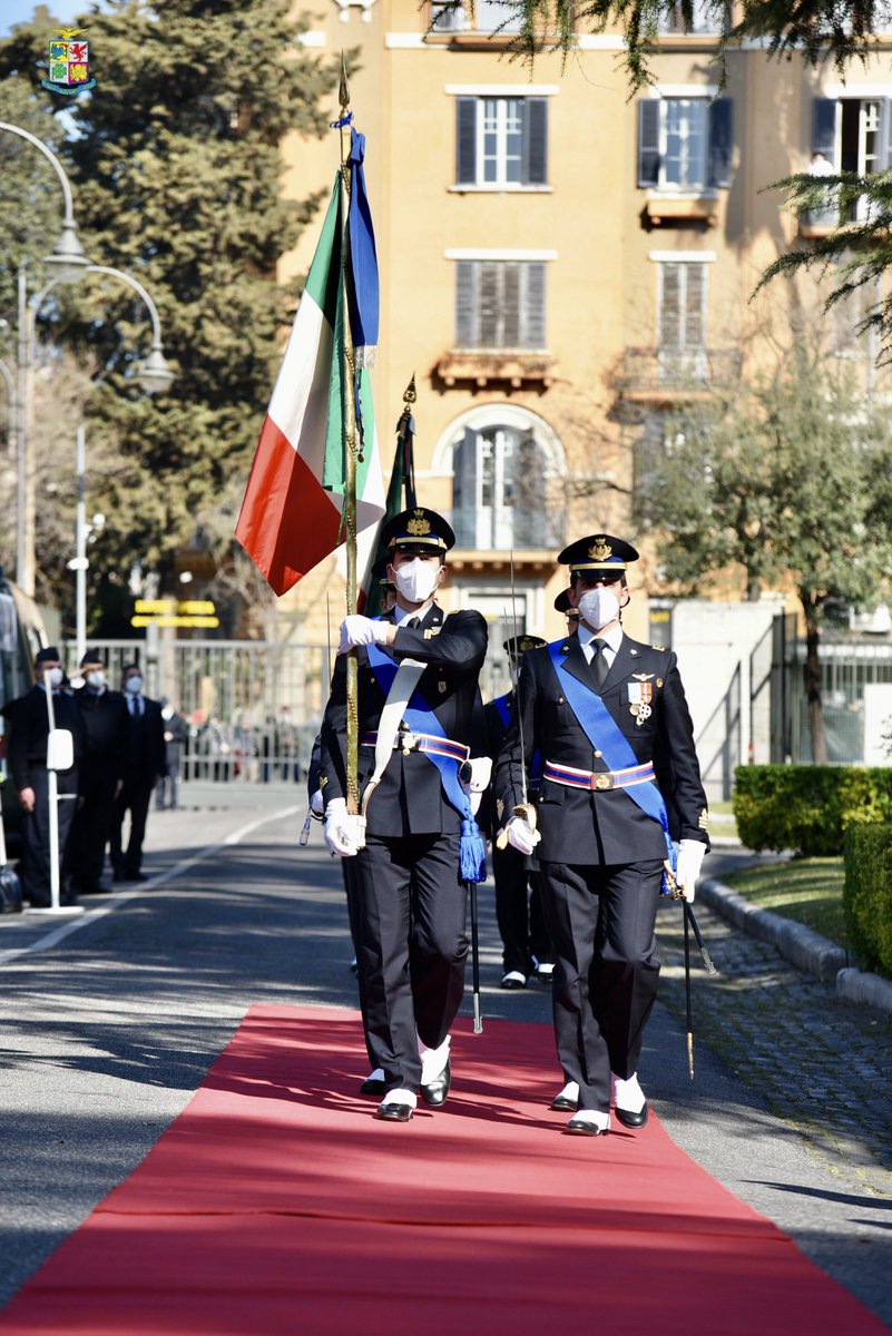 PucciarelliLega's tweet photo. 🇮🇹 Quest’oggi le celebrazioni per il 98° anniversario dell’Aeronautica Militare ed il giuramento del Corso Borea VI, con l’emozionante passaggio delle Frecce Tricolori.
Auguri all’Arma Azzurra! ✈️
#98AM #latuasquadrachevola https://t.co/8j6HeceGkb