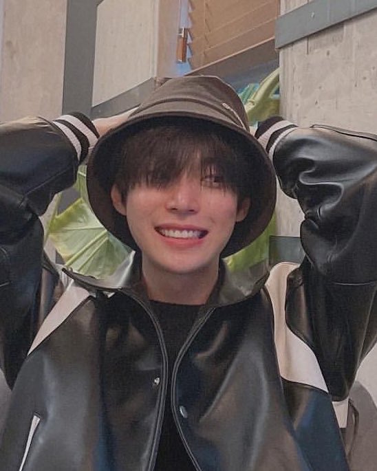sunkingss2's tweet photo. ช่วยด้วย!!!!!!! จะเอาไปเผา ทอด ปิ้ง ย่างก็ได้ น้องโดยองน่ารีกไม่ไหว https://t.co/P35hR9hQo8
