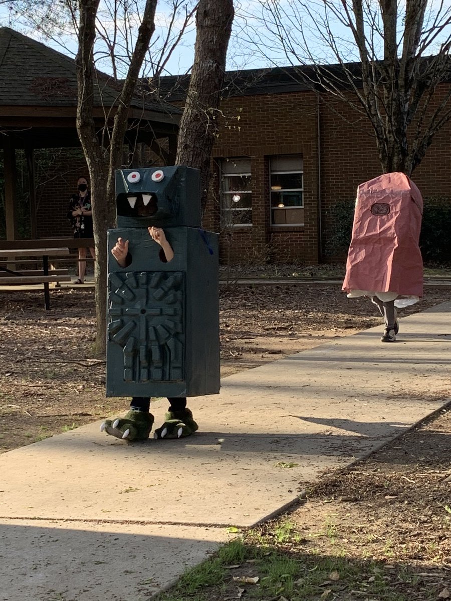 Trashion show! Trashion show! Trashion show at...MPE!